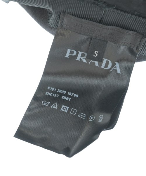 PRADA หมวก