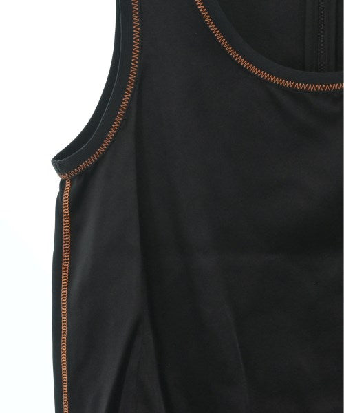 PRADA เสื้อสตรี