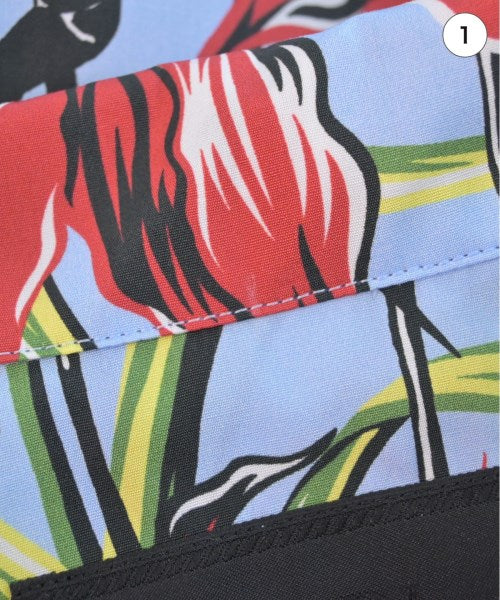 PRADA เสื้อลำลอง