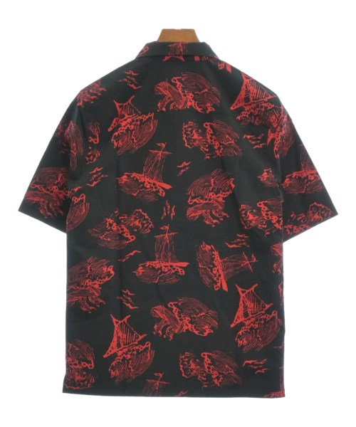 PRADA เสื้อลำลอง