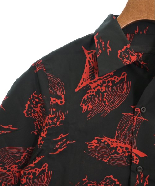 PRADA เสื้อลำลอง