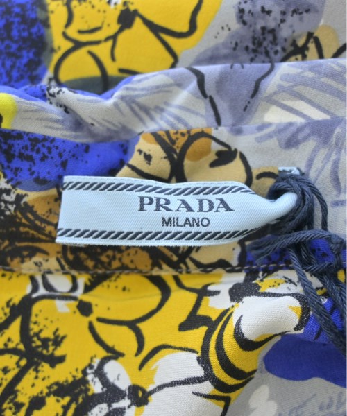 PRADA เสื้อลำลอง