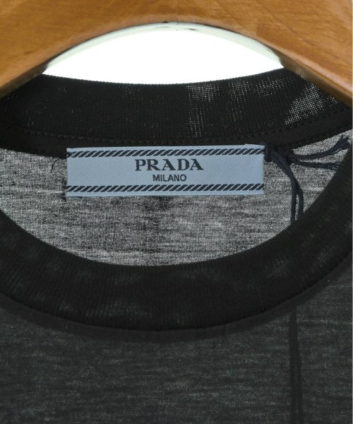 PRADA เสื้อยืด/เสื้อท็อปส์