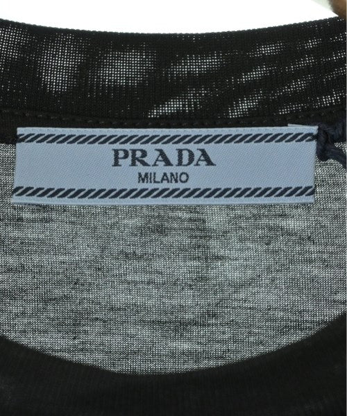 PRADA เสื้อยืด/เสื้อท็อปส์