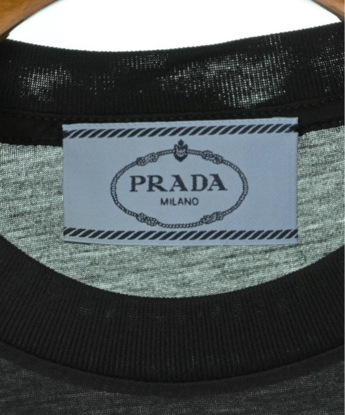 PRADA เสื้อยืด/เสื้อท็อปส์