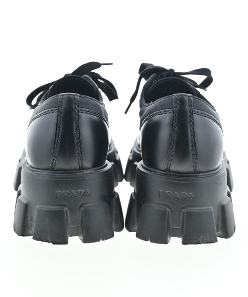 PRADA รองเท้าผ้าใบ