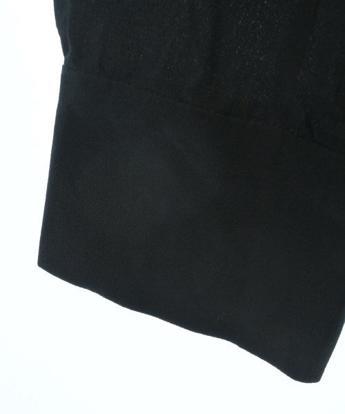 PRADA เสื้อสตรี