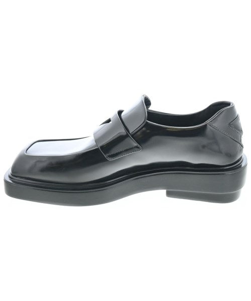 PRADA รองเท้าสวมทางการ