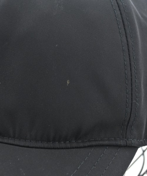 PRADA หมวกแก๊ป