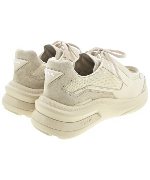 PRADA รองเท้าผ้าใบ