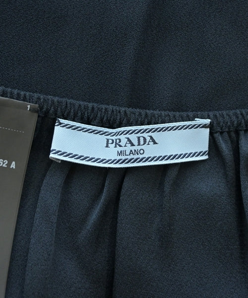 PRADA กระโปรงยาวถึงเข่า
