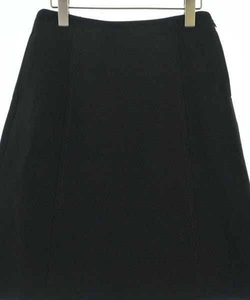 PRADA กระโปรงยาวถึงเข่า