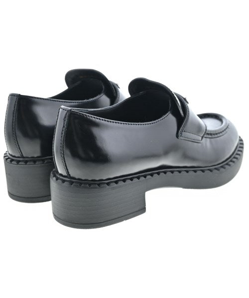 PRADA รองเท้าสวมทางการ