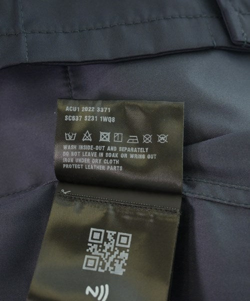 PRADA เสื้อลำลอง
