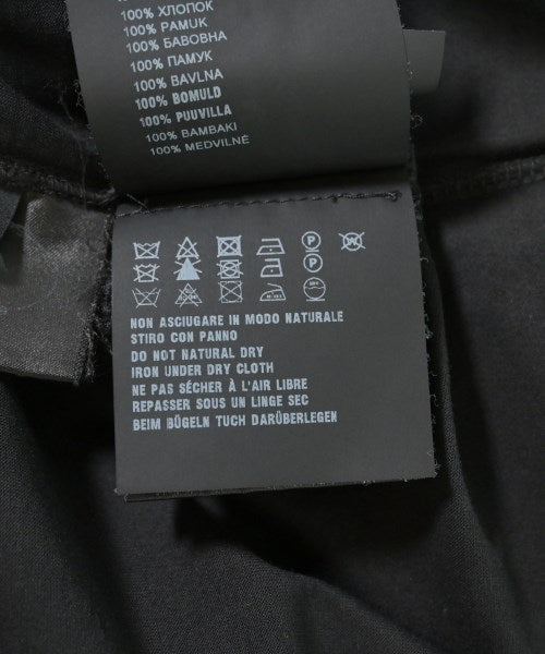 PRADA เสื้อยืด/เสื้อท็อปส์