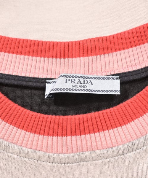 PRADA เสื้อยืด/เสื้อท็อปส์