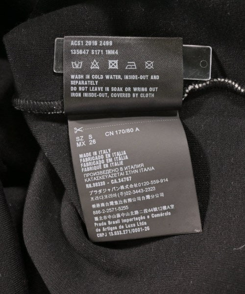 PRADA เสื้อยืด/เสื้อท็อปส์