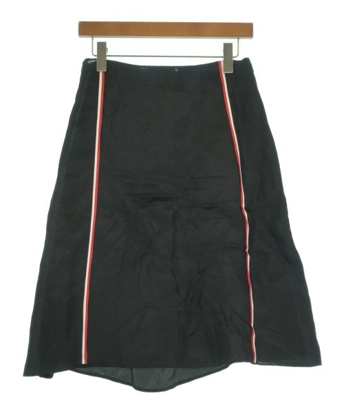 PRADA กระโปรงยาวถึงเข่า