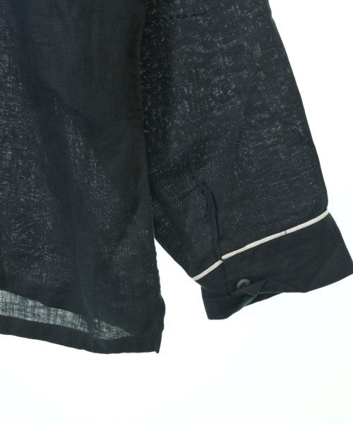 PRADA เสื้อลำลอง