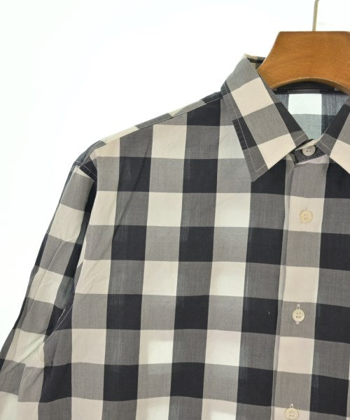 PRADA เสื้อลำลอง