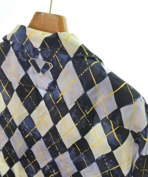 PRADA เสื้อลำลอง