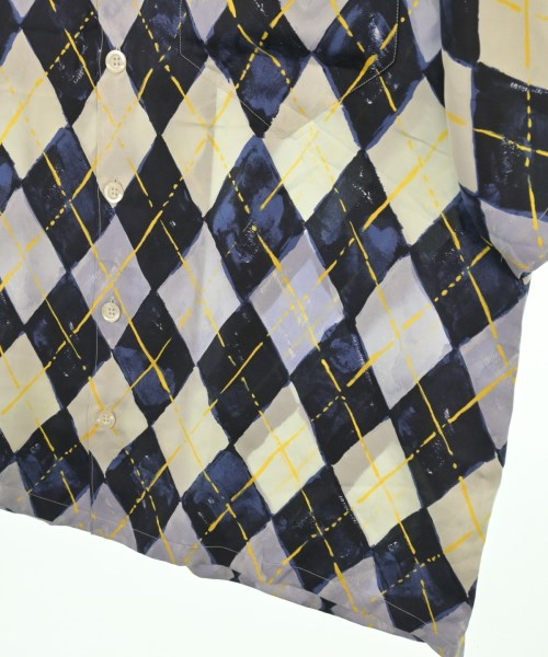 PRADA เสื้อลำลอง