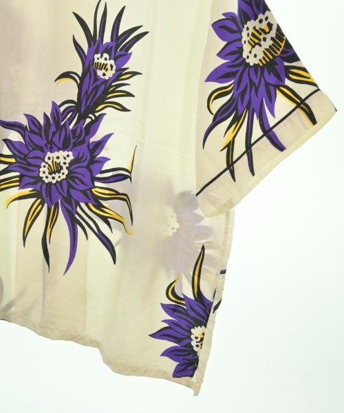 PRADA เสื้อลำลอง