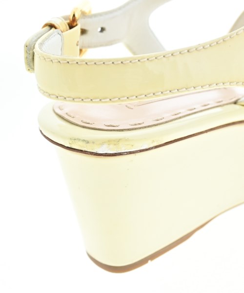 PRADA รองเท้าแตะ