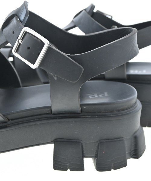 PRADA รองเท้าแตะ