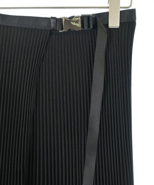 PRADA กระโปรงยาวถึงเข่า