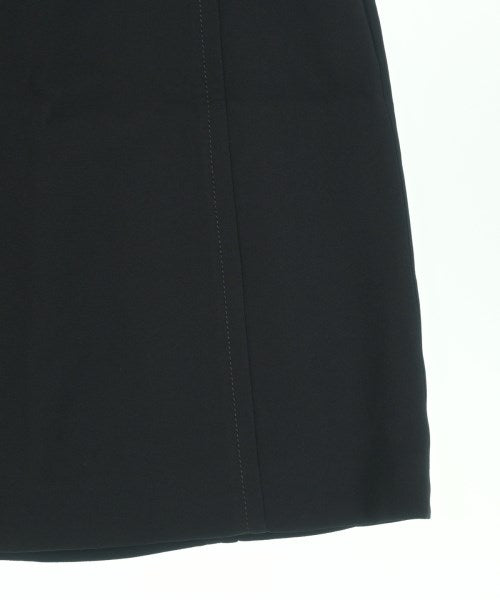 PRADA กระโปรงยาวถึงเข่า