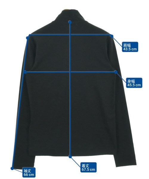 PRADA เสื้อยืด/เสื้อท็อปส์
