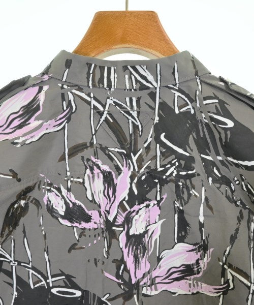 PRADA เสื้อลำลอง