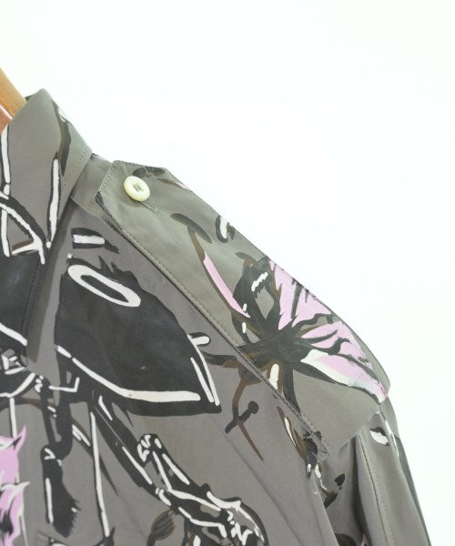 PRADA เสื้อลำลอง