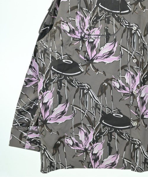 PRADA เสื้อลำลอง
