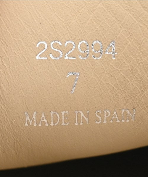 PRADA รองเท้าแตะ