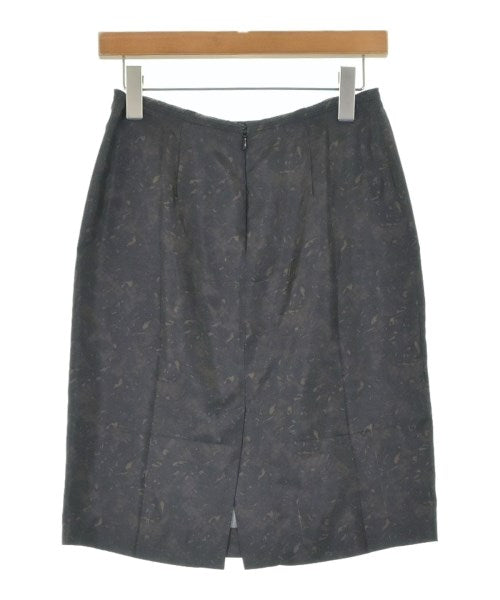 PRADA กระโปรงยาวถึงเข่า