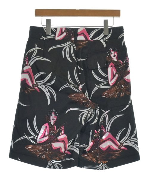 PRADA กางเกงขาสั้น