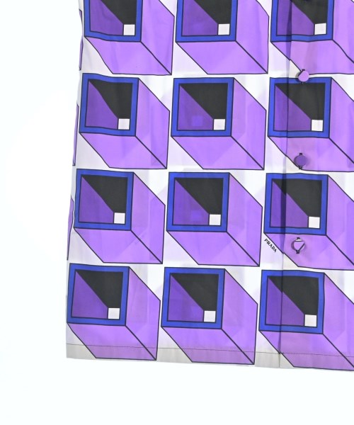 PRADA เสื้อลำลอง