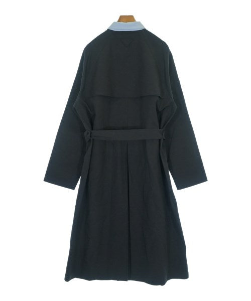 PRADA เสื้อกันฝน