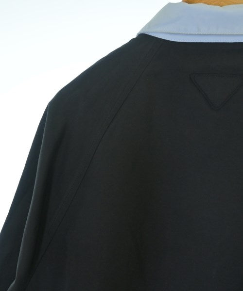 PRADA เสื้อกันฝน