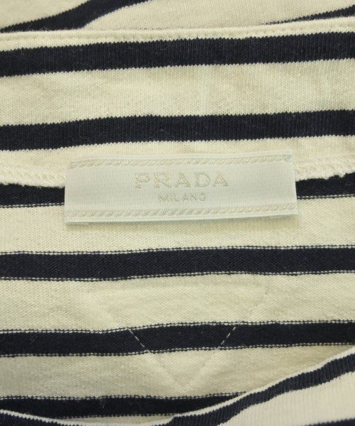 PRADA เสื้อยืด/เสื้อท็อปส์