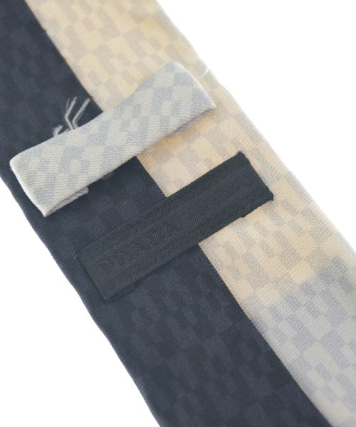 PRADA เนคไท