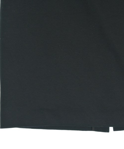 PRADA กระโปรงยาวถึงเข่า