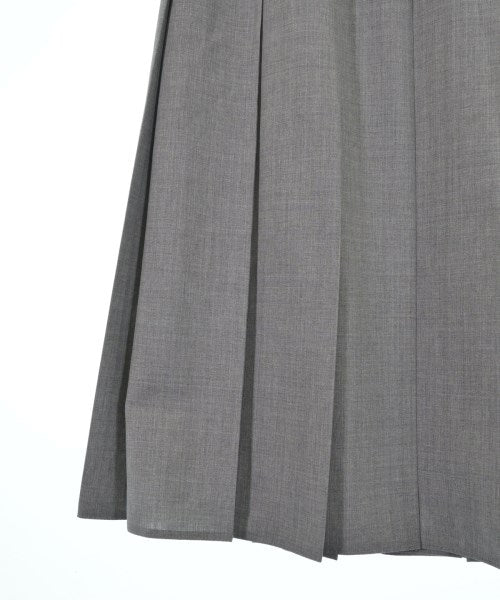 PRADA กระโปรงยาวถึงเข่า