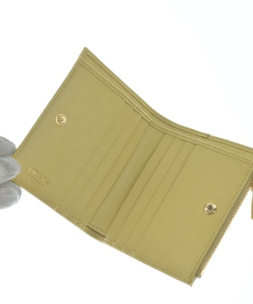 PRADA กระเป๋าสตางค์/กระเป๋าใส่เหรียญ