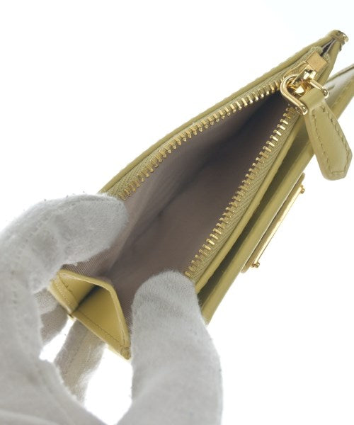 PRADA กระเป๋าสตางค์/กระเป๋าใส่เหรียญ