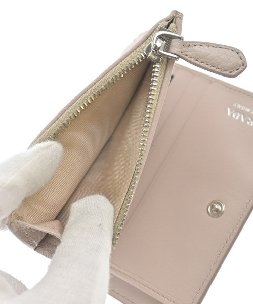 PRADA กระเป๋าสตางค์/กระเป๋าใส่เหรียญ