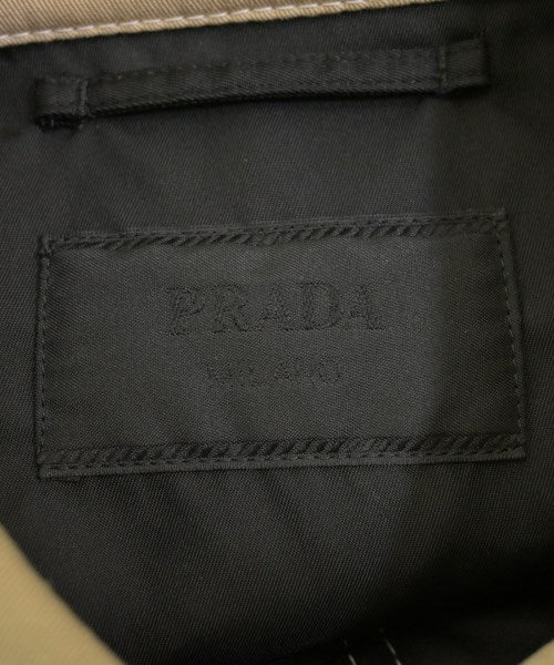 PRADA เสื้อลำลอง