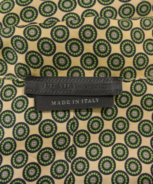 PRADA เสื้อลำลอง